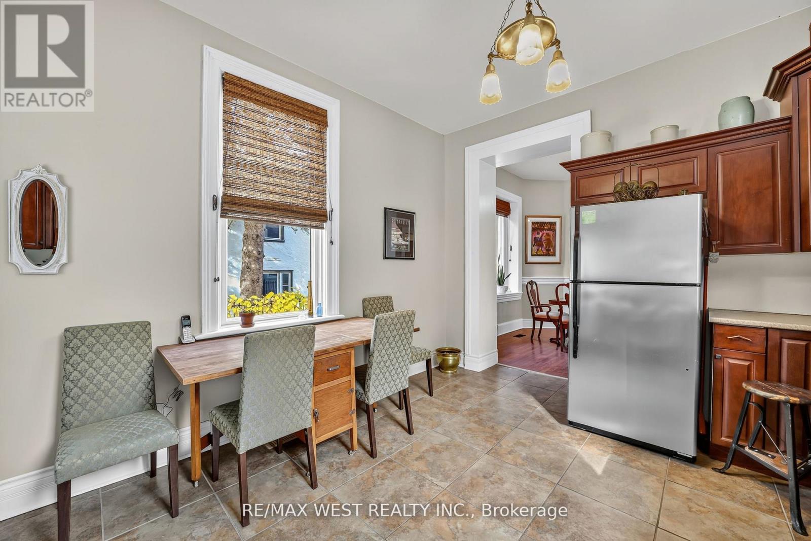 72 Banfield Street S, Brant, Ontario  N3L 2Z1 - Photo 5 - X12636748