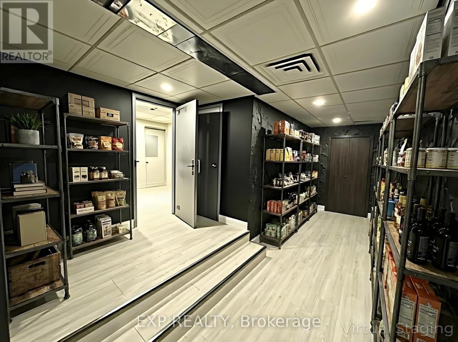 4665 Queen Street, Niagara Falls, Ontario  L2E 2L9 - Photo 7 - X12607588