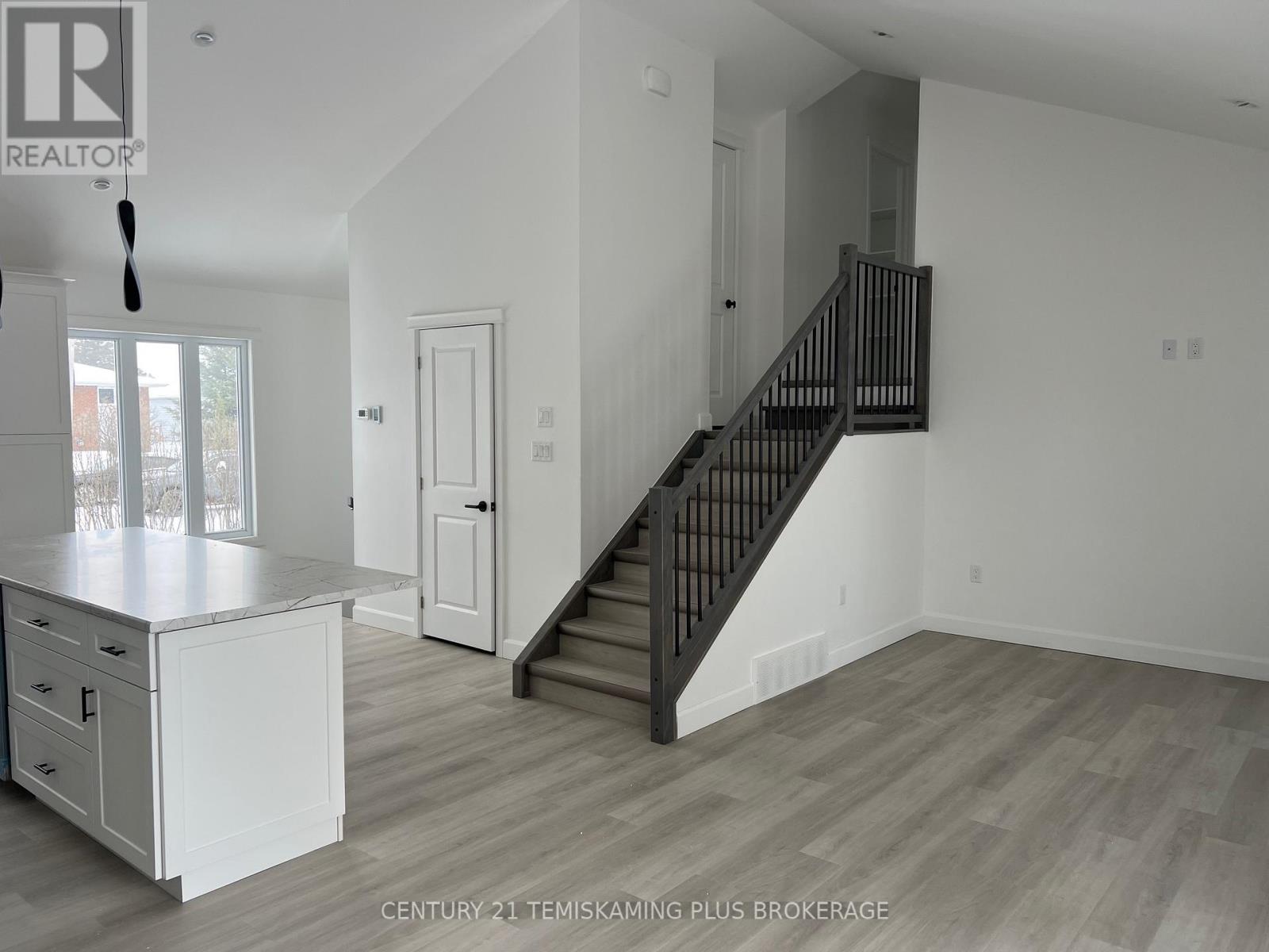 40 Tenth Avenue S, Armstrong, Ontario  P0J 1E0 - Photo 10 - T12636824