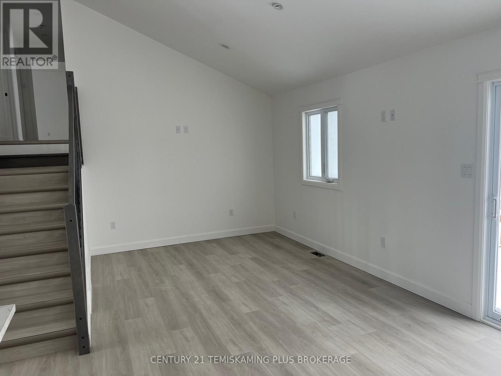 40 Tenth Avenue S, Armstrong, Ontario  P0J 1E0 - Photo 11 - T12636824