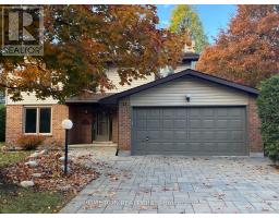 17 MCCLURE CRESCENT, Ottawa, Ontario