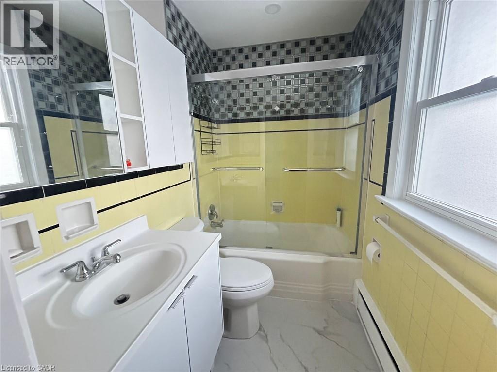 169 Chapel Street Unit# 4, Kitchener, Ontario  N2H 2T8 - Photo 13 - 40793767