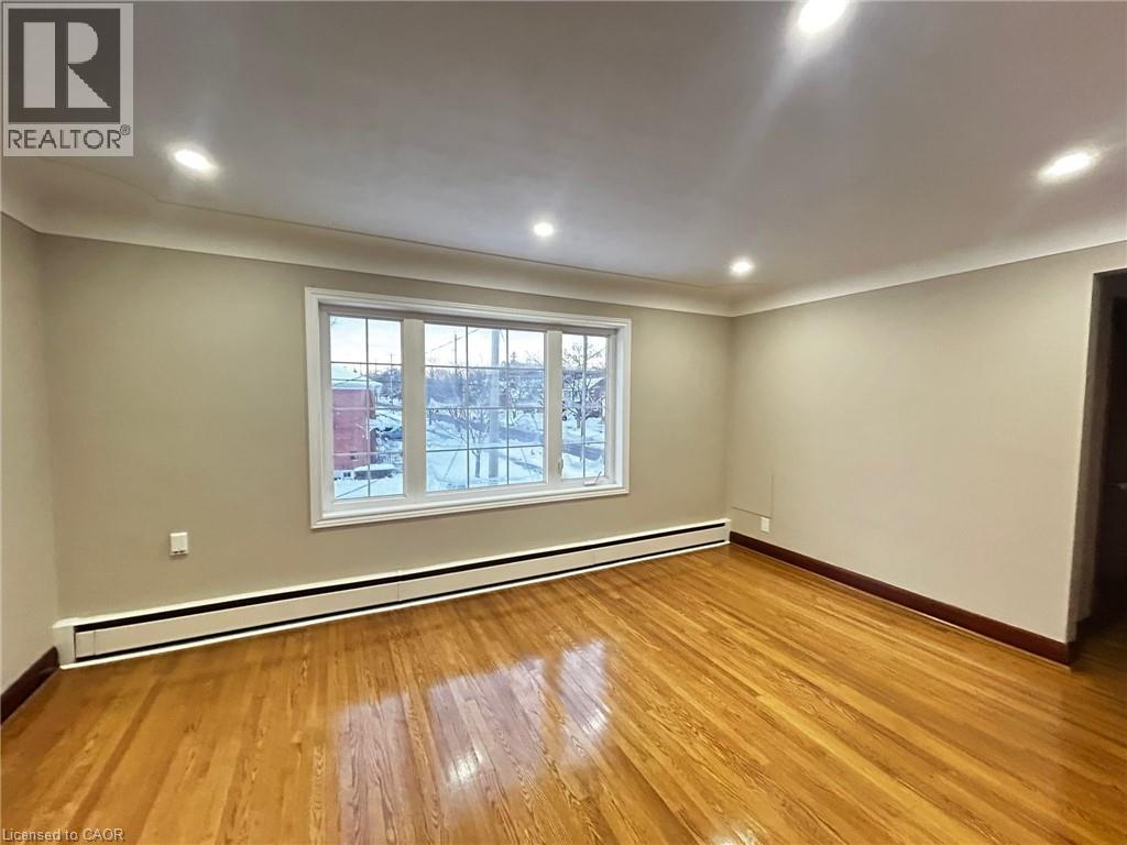 169 Chapel Street Unit# 4, Kitchener, Ontario  N2H 2T8 - Photo 2 - 40793767