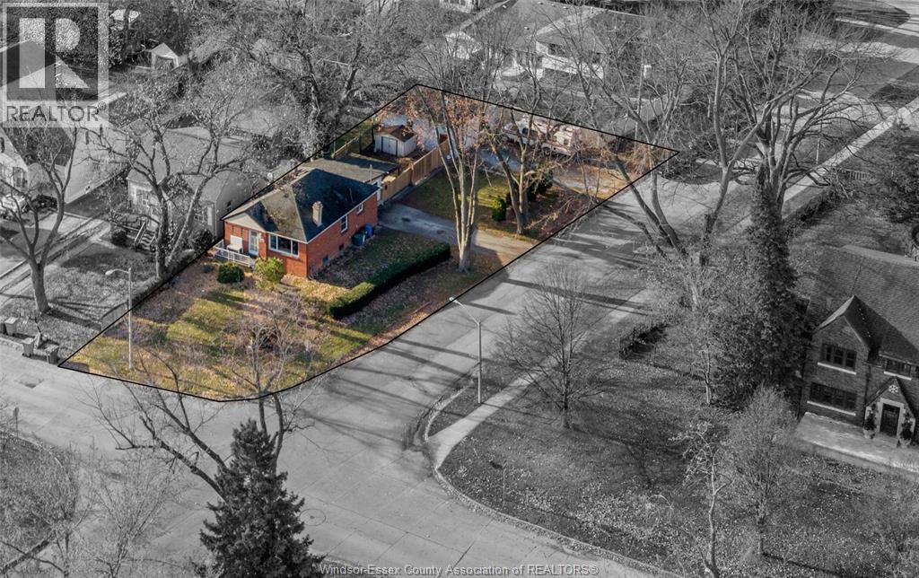 MLS# 25030971: 905 ST. MARY'S, Windsor, Canada