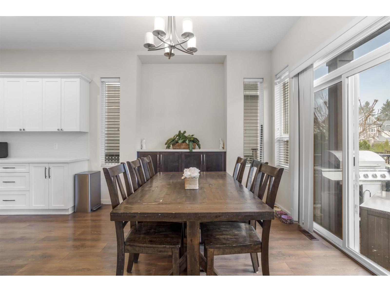 27557 27a Avenue, Langley, British Columbia  V4W 0C4 - Photo 18 - R3074098