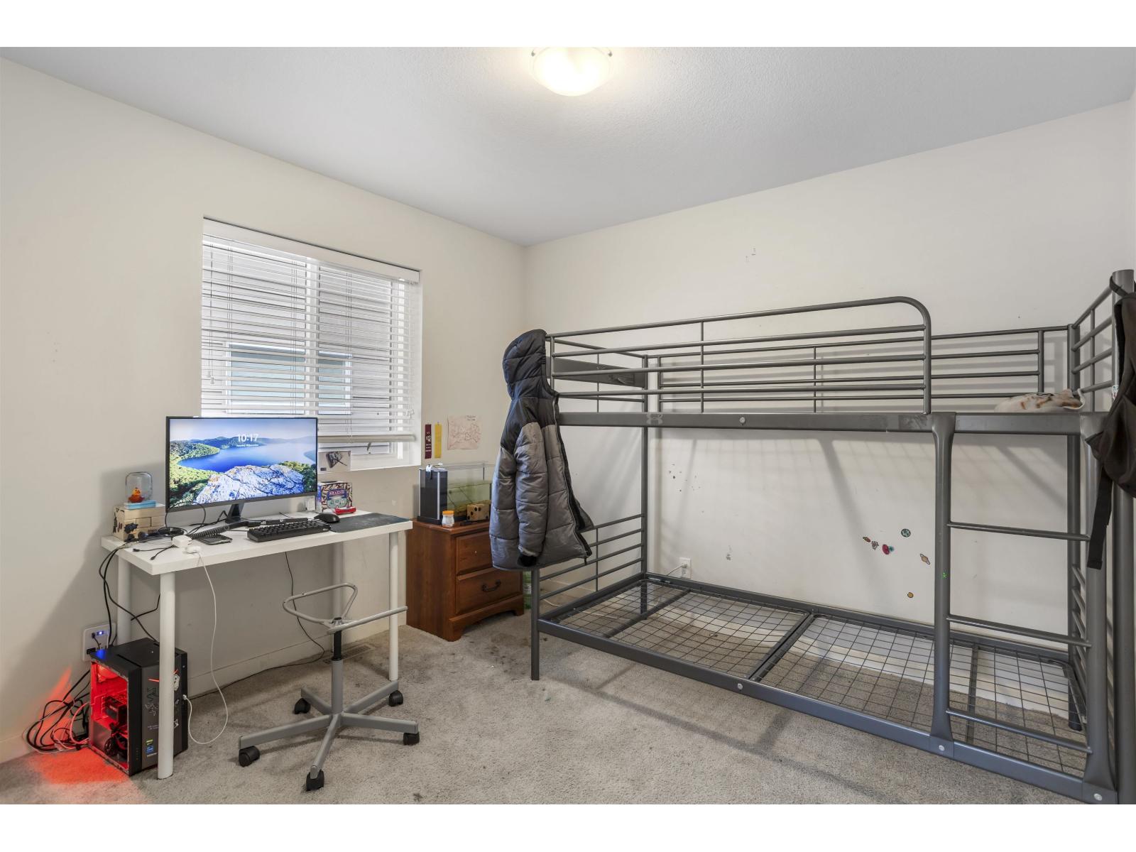 27557 27a Avenue, Langley, British Columbia  V4W 0C4 - Photo 26 - R3074098