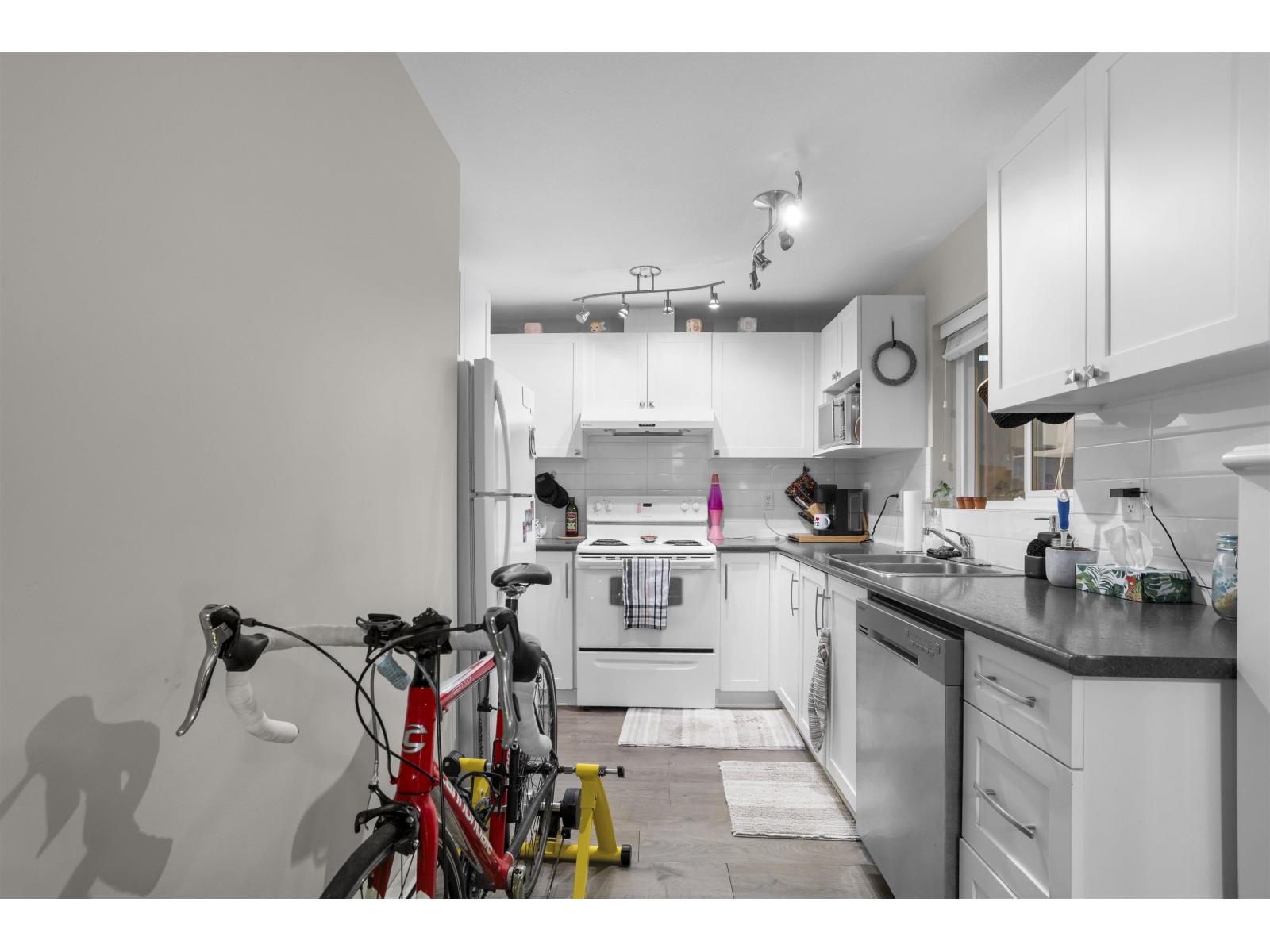 27557 27a Avenue, Langley, British Columbia  V4W 0C4 - Photo 29 - R3074098