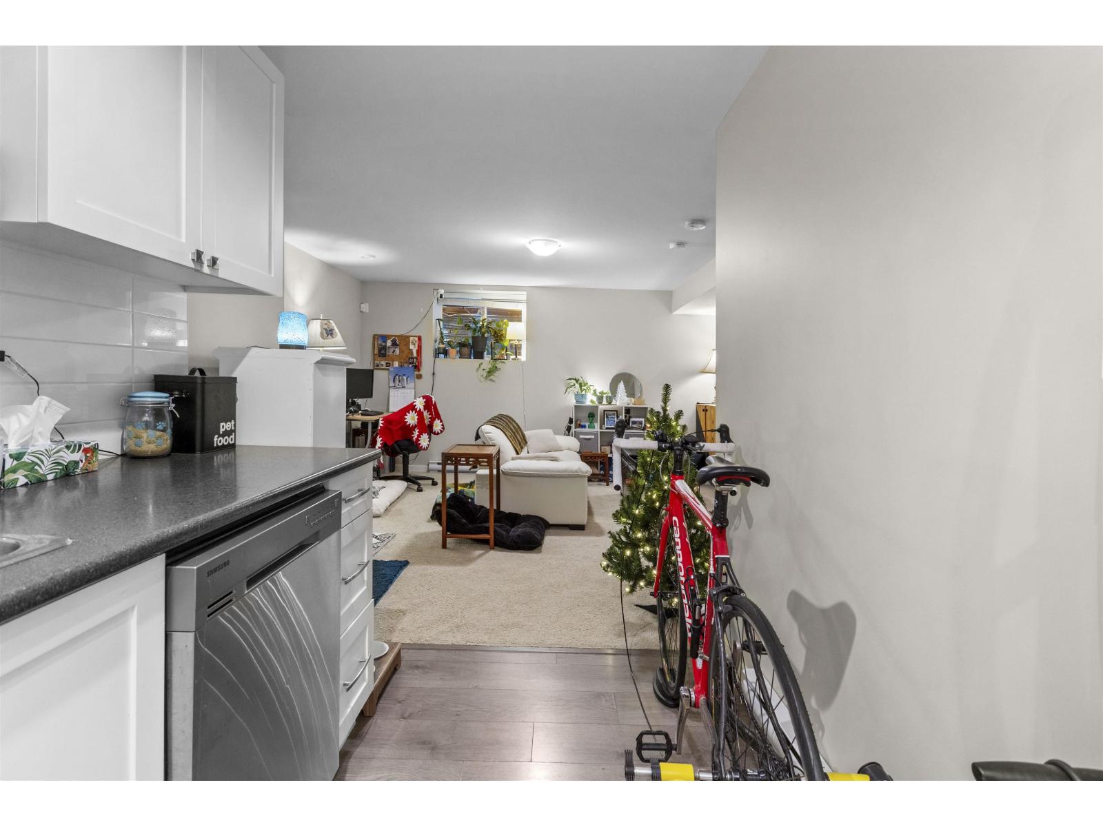 27557 27a Avenue, Langley, British Columbia  V4W 0C4 - Photo 31 - R3074098