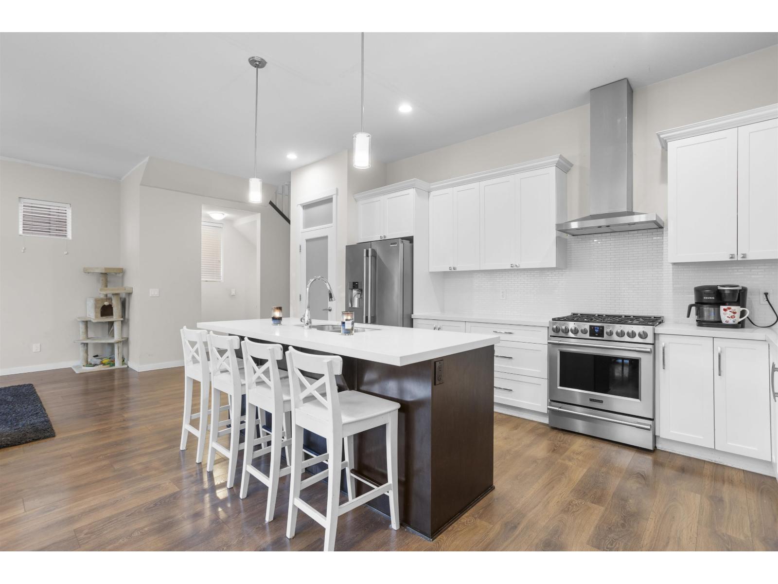 27557 27a Avenue, Langley, British Columbia  V4W 0C4 - Photo 8 - R3074098