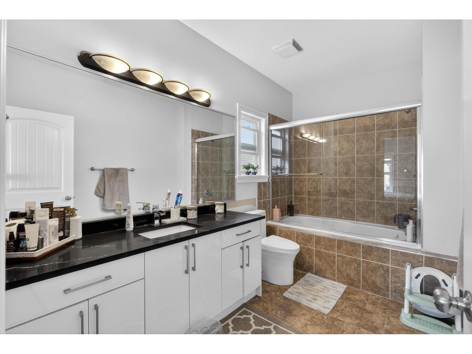 32747 Lightbody Court, Mission, British Columbia  V4S 0A7 - Photo 12 - R3073634