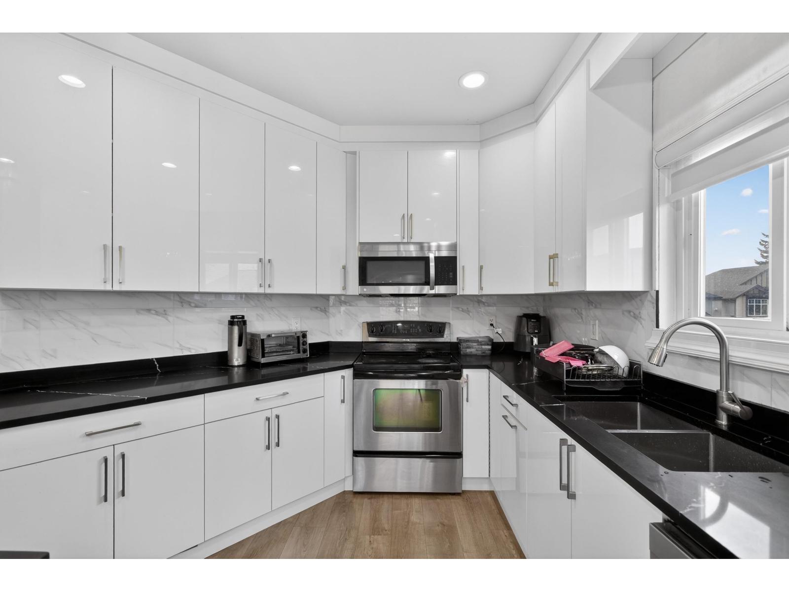 32747 Lightbody Court, Mission, British Columbia  V4S 0A7 - Photo 6 - R3073634