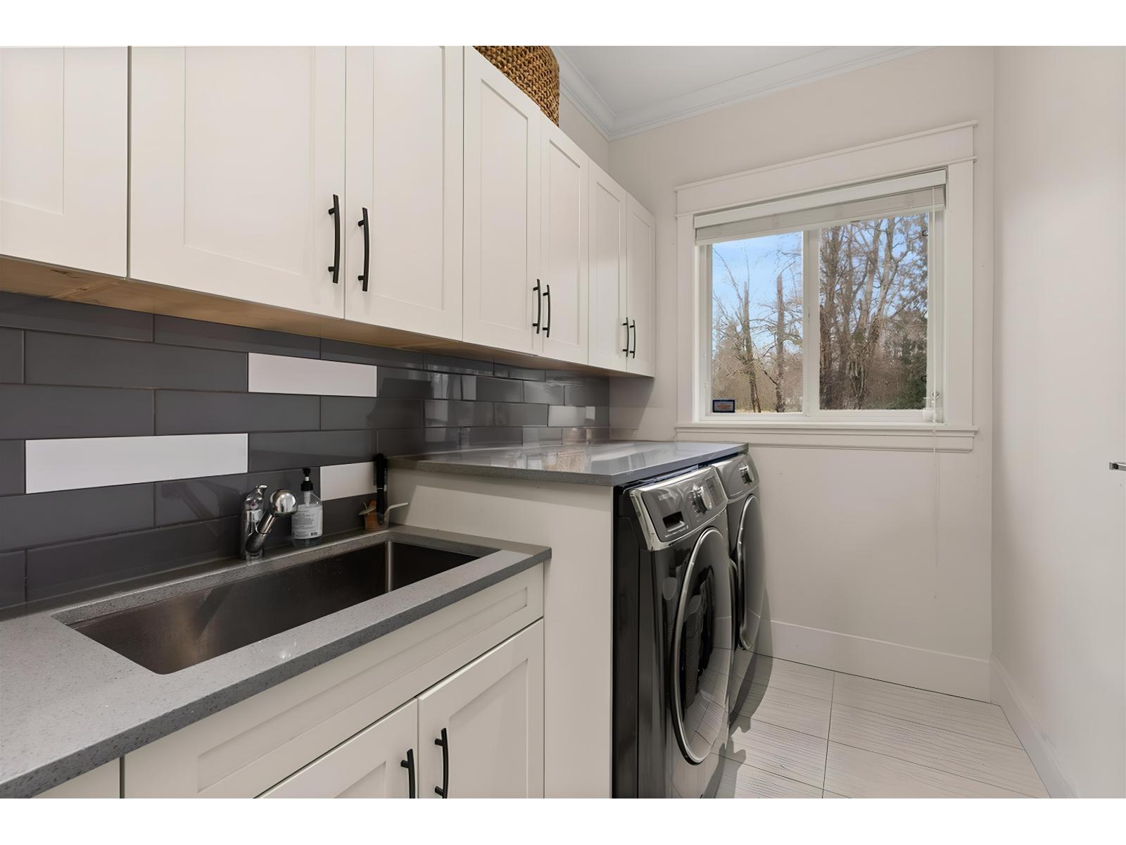 8486 Harvie Road, Surrey, British Columbia  V4N 5X8 - Photo 31 - R3074041