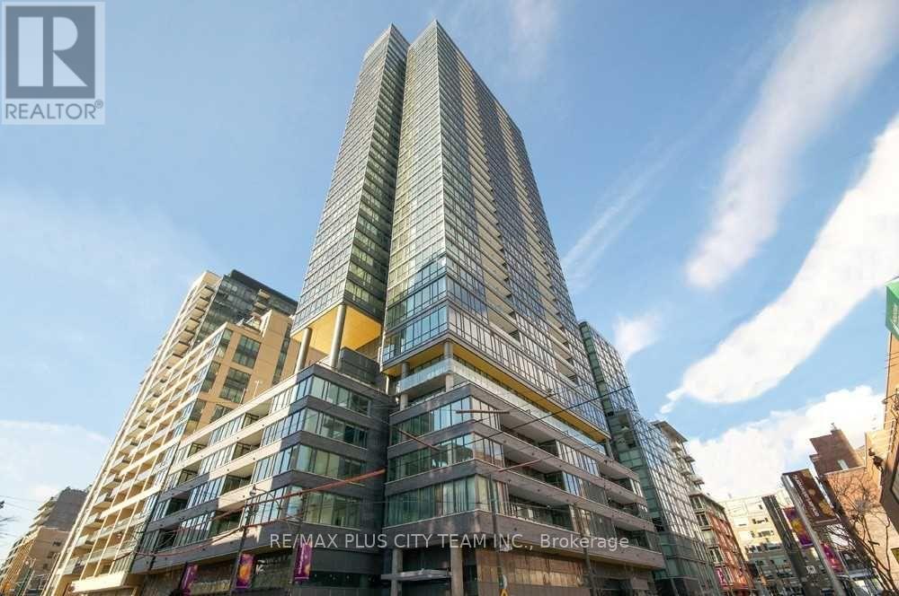 2304 - 8 CHARLOTTE STREET, Toronto, Ontario