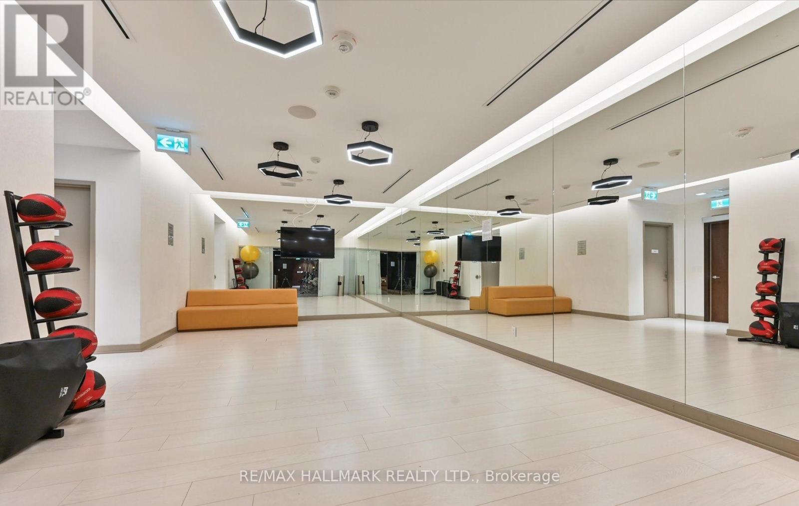 1002 - 6 Sonic Way, Toronto, Ontario  M3C 0P1 - Photo 27 - C12636796