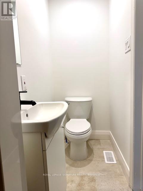 Main/lower - 115 Torrens Avenue, Toronto, Ontario  M4J 2P6 - Photo 11 - E12636854