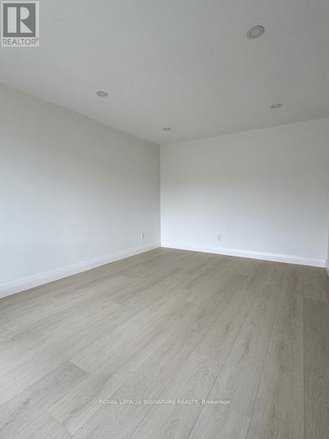 Main/lower - 115 Torrens Avenue, Toronto, Ontario  M4J 2P6 - Photo 17 - E12636854