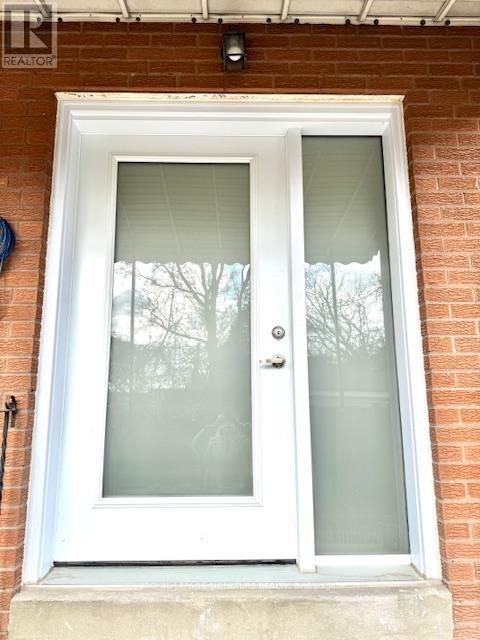 Main/lower - 115 Torrens Avenue, Toronto, Ontario  M4J 2P6 - Photo 3 - E12636854