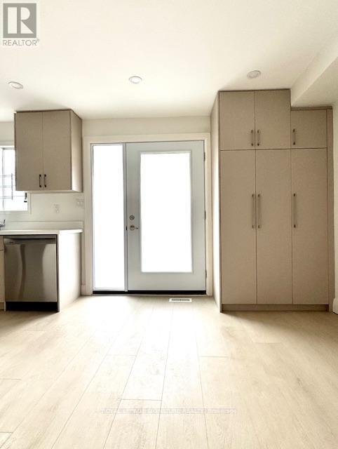 Main/lower - 115 Torrens Avenue, Toronto, Ontario  M4J 2P6 - Photo 7 - E12636854