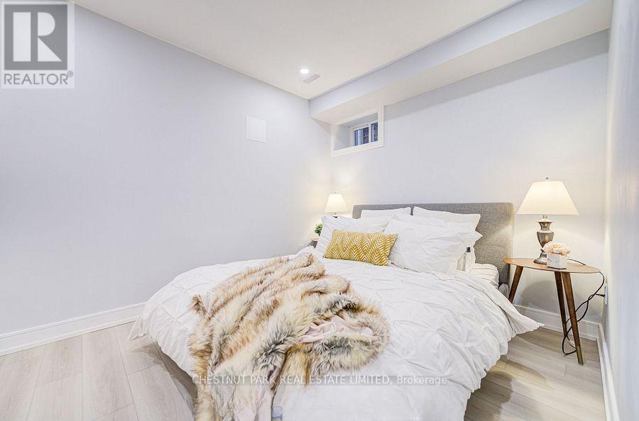 Lower - 770 Pape Avenue, Toronto, Ontario  M4K 3S7 - Photo 4 - E12636860