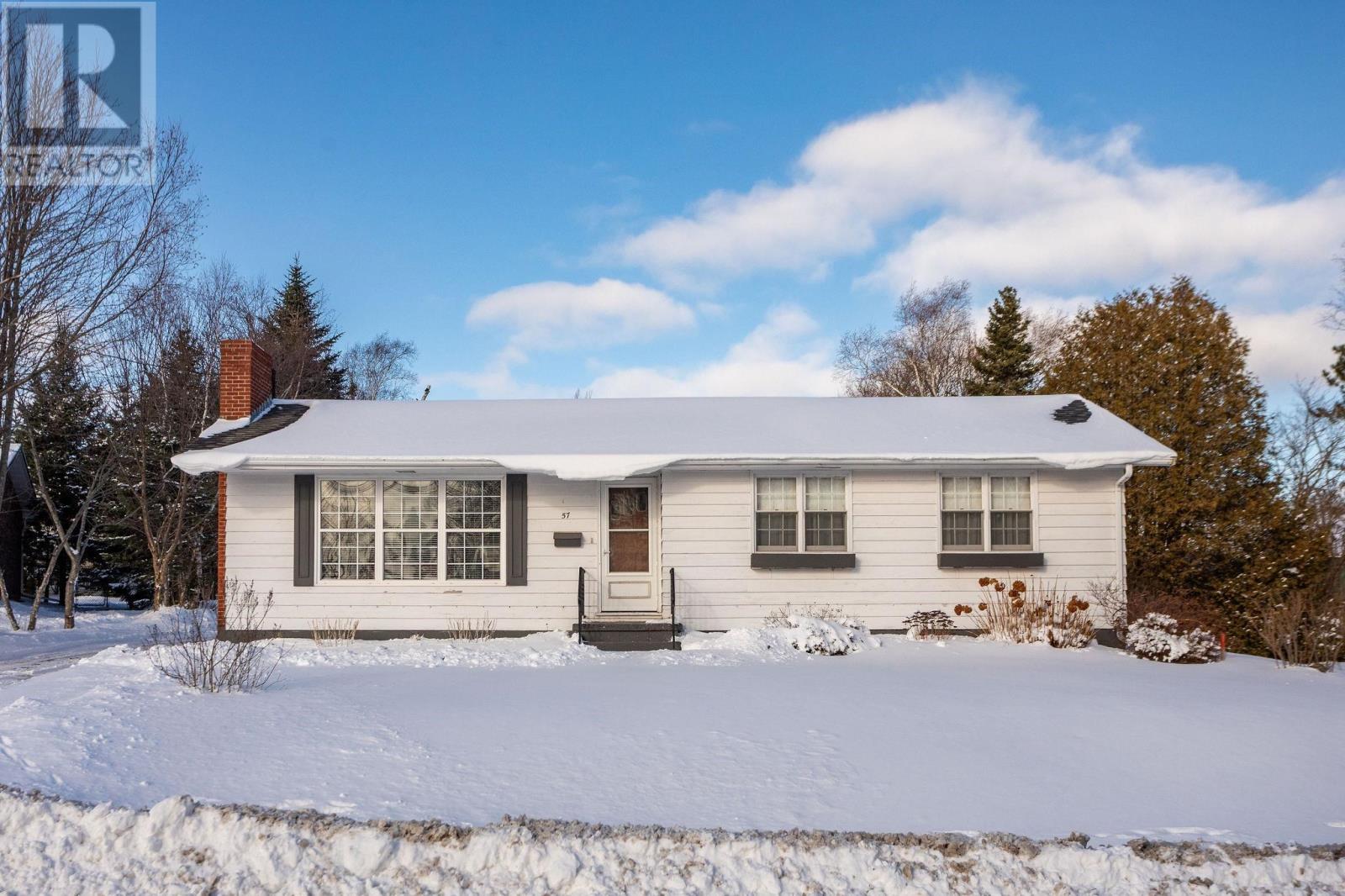 57 Parkview Drive, Charlottetown, Prince Edward Island  C1A 5X1 - Photo 1 - 202529497