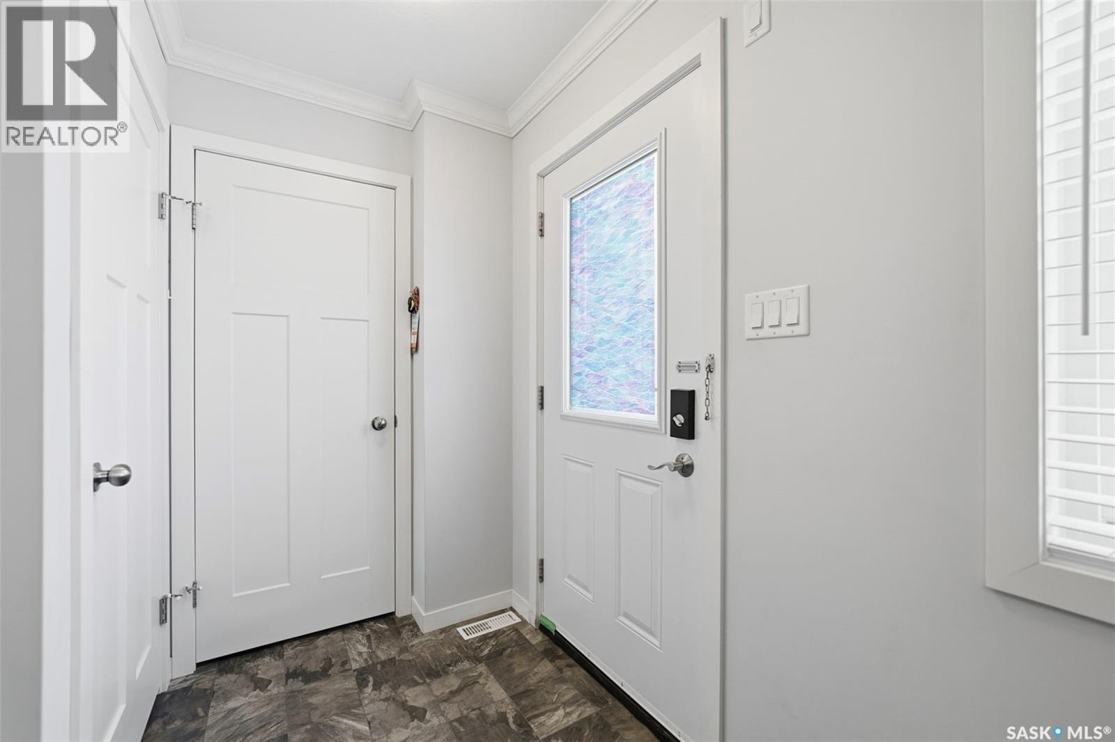 329 320 Cornish Road, Saskatoon, Saskatchewan  S7T 0Y3 - Photo 3 - SK025696