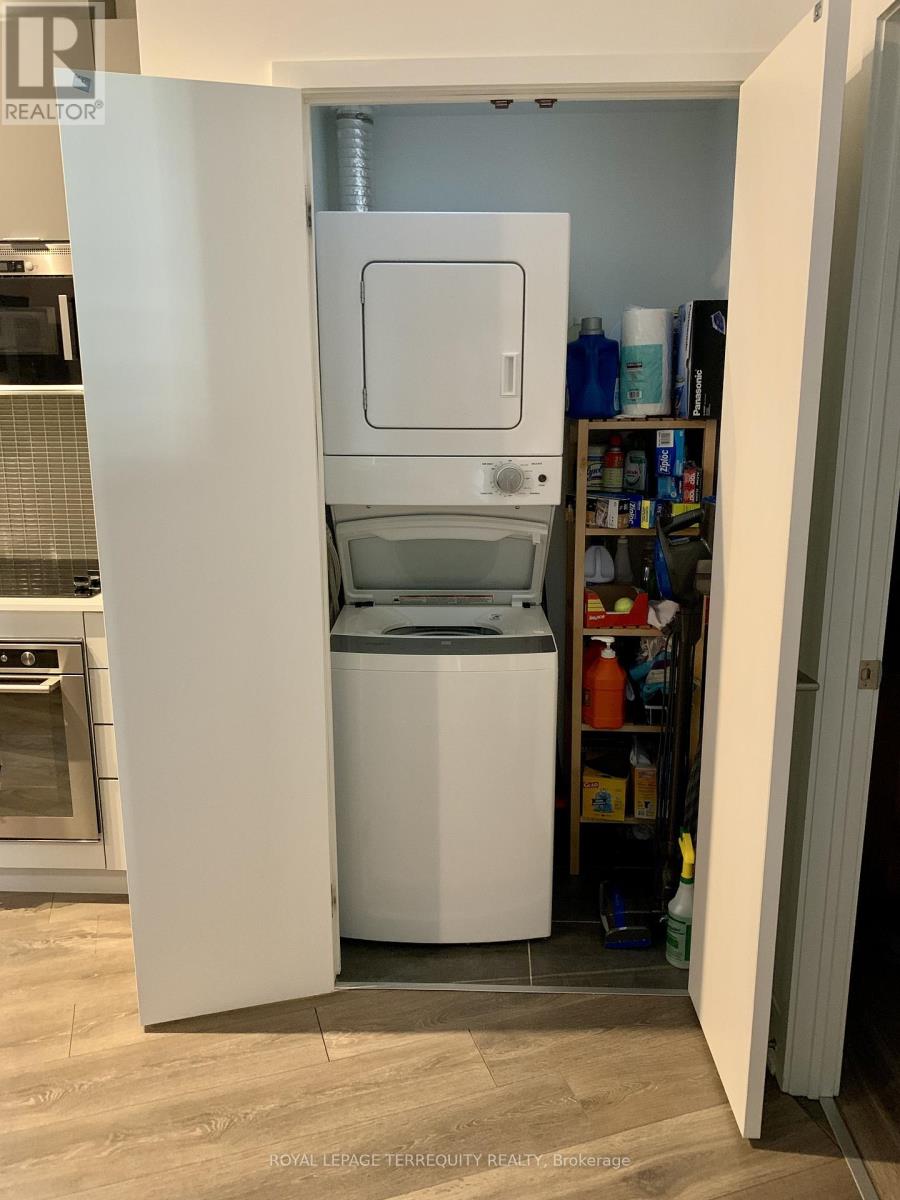 507e - 2908 Highway 7 Road, Vaughan, Ontario  L4K 0K5 - Photo 14 - N12636804