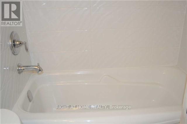 318 - 89 South Town Centre Boulevard, Markham, Ontario  L6G 0E8 - Photo 11 - N12636810