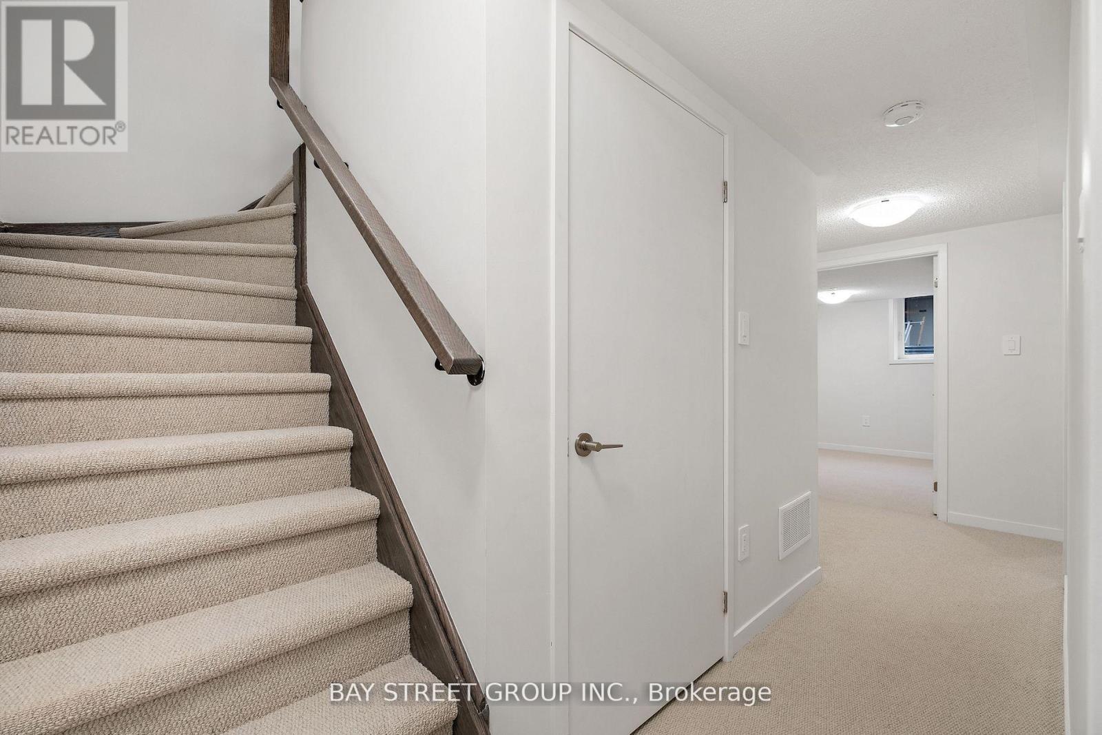 57 - 31 Honeycrisp Crescent, Vaughan, Ontario  L4K 0N6 - Photo 14 - N12636836