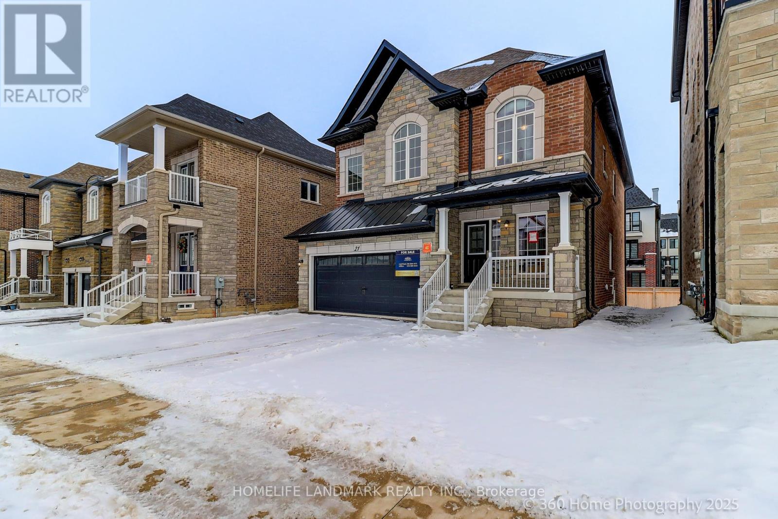 21 Seguin Street, Richmond Hill, Ontario L4E 2X5 - Photo 2 - N12636844