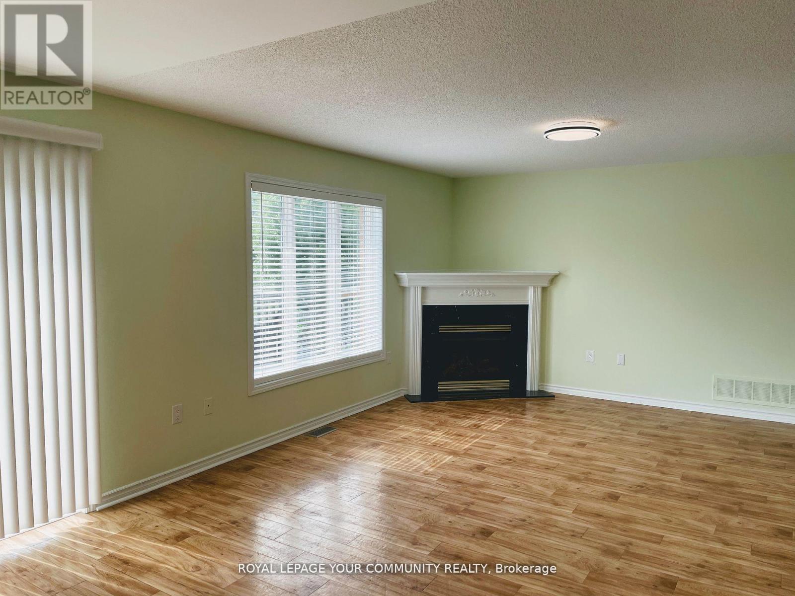 Main Floor - 24 Sun King Crescent, Barrie, Ontario  L4M 7J9 - Photo 16 - S12636828