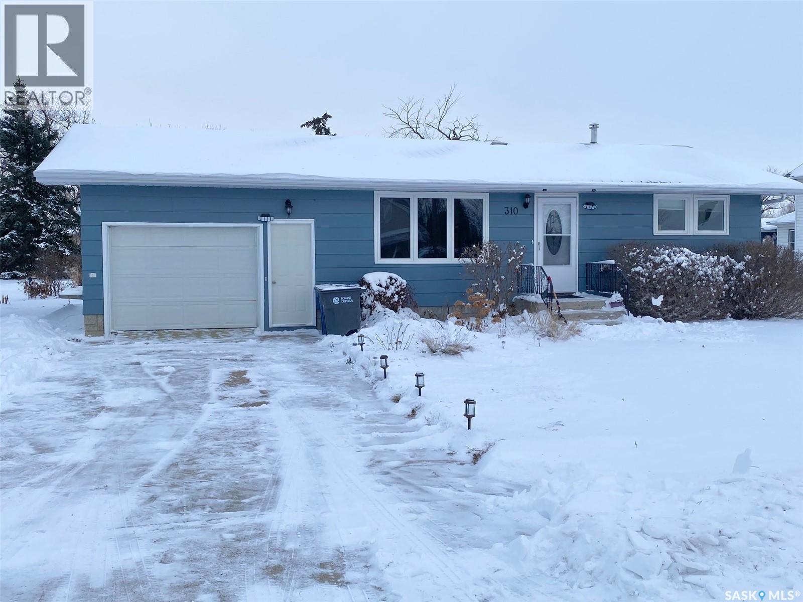 310 Main Street, Abernethy, Saskatchewan  S0A 0V0 - Photo 2 - SK025692