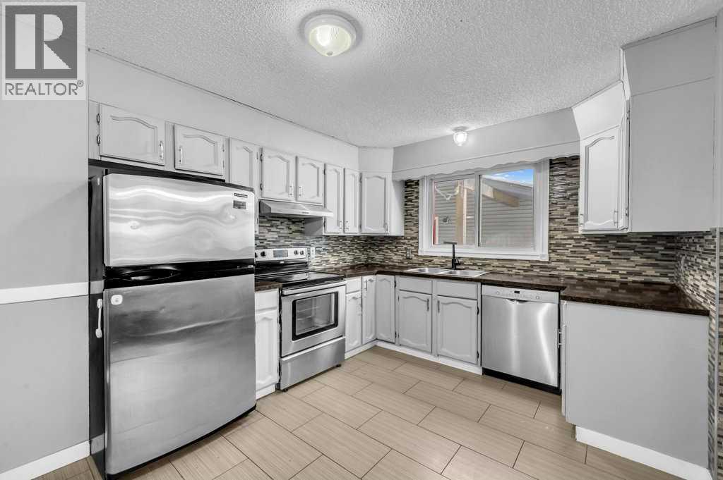 1140 Abbeydale Drive Ne, Calgary, Alberta T2A 6L1 - Photo 11 - A2274421