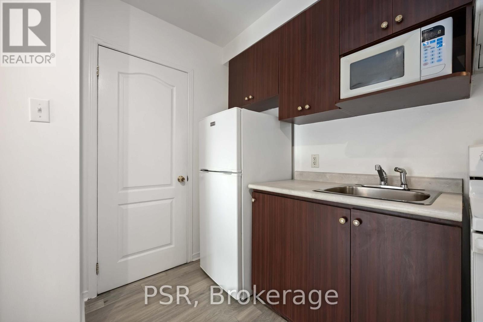 1508 Queen Street W, Toronto, Ontario  M6R 1A4 - Photo 17 - W12429168