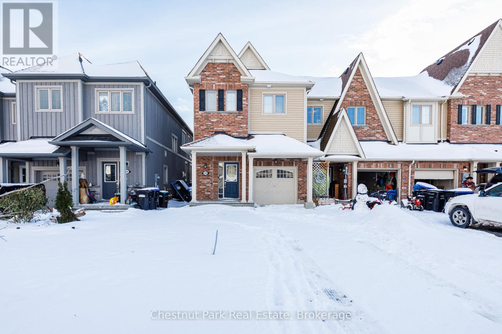 34 Robertson Street, Collingwood, Ontario L9Y 0X1 - Photo 2 - S12636056