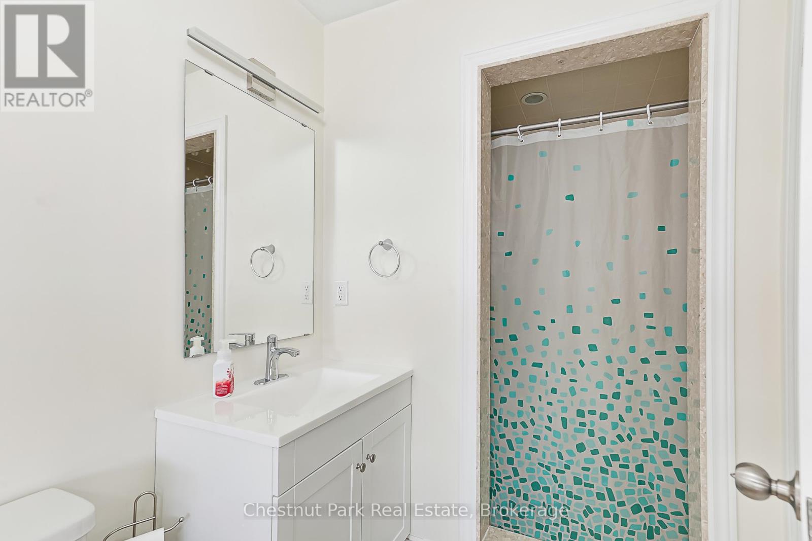 34 Robertson Street, Collingwood, Ontario L9Y 0X1 - Photo 23 - S12636056