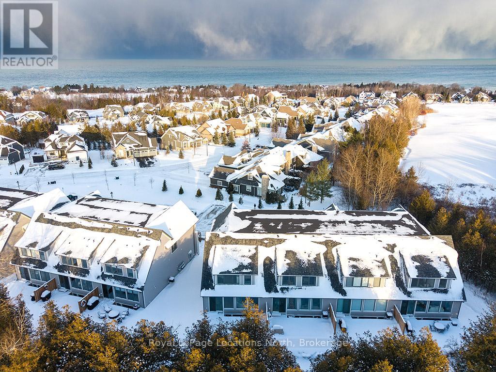 4 - 134 Landry Lane, Blue Mountains, Ontario  N0H 2P0 - Photo 2 - X12495256