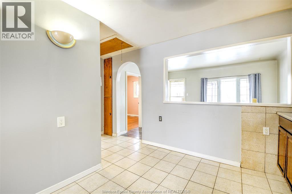 2624 Alexis, Windsor, Ontario N8W 3Z9 - Photo 13 - 25031743
