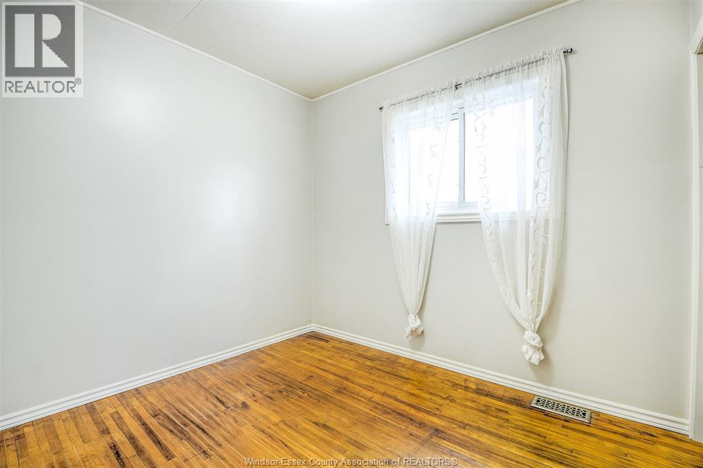 2624 Alexis, Windsor, Ontario N8W 3Z9 - Photo 16 - 25031743