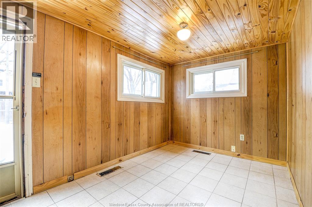 2624 Alexis, Windsor, Ontario N8W 3Z9 - Photo 17 - 25031743