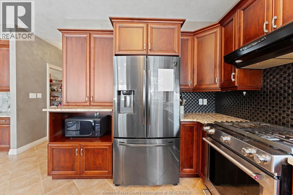 227 Clubview Drive, Amherstburg, Ontario N9V 3Z3 - Photo 18 - 25031736