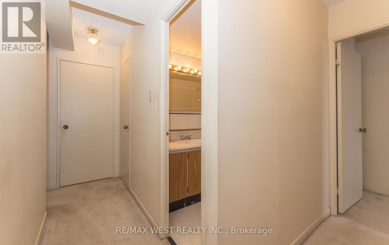 1606 - 75 Emmett Avenue, Toronto, Ontario M6M 5A7 - Photo 24 - W12636784