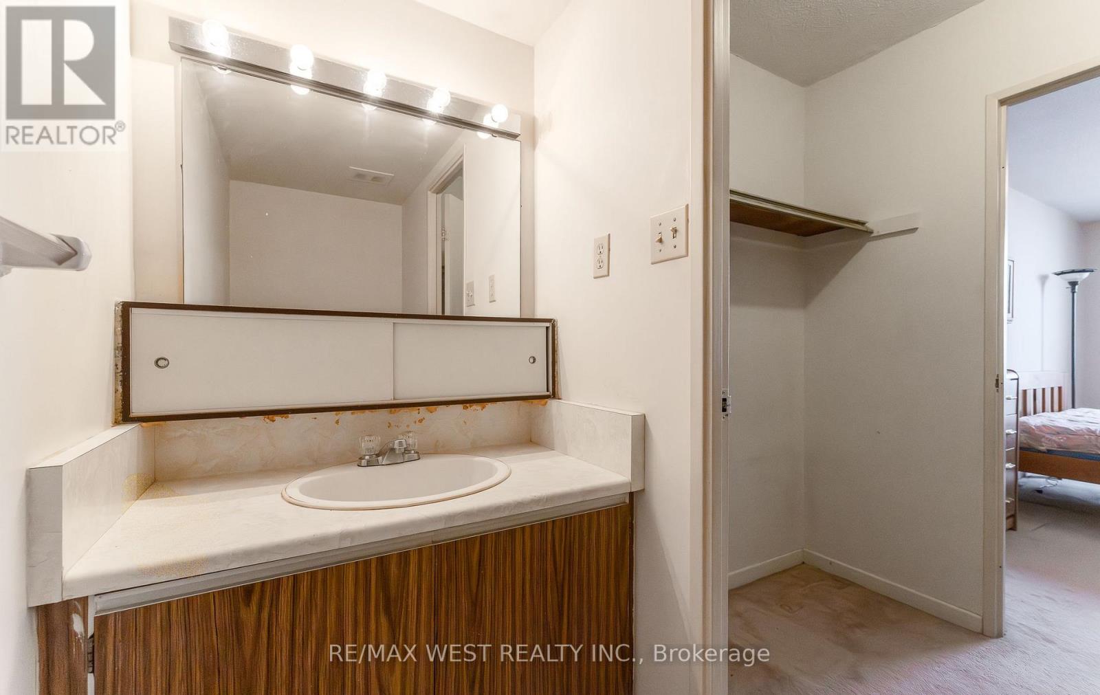 1606 - 75 Emmett Avenue, Toronto, Ontario M6M 5A7 - Photo 29 - W12636784