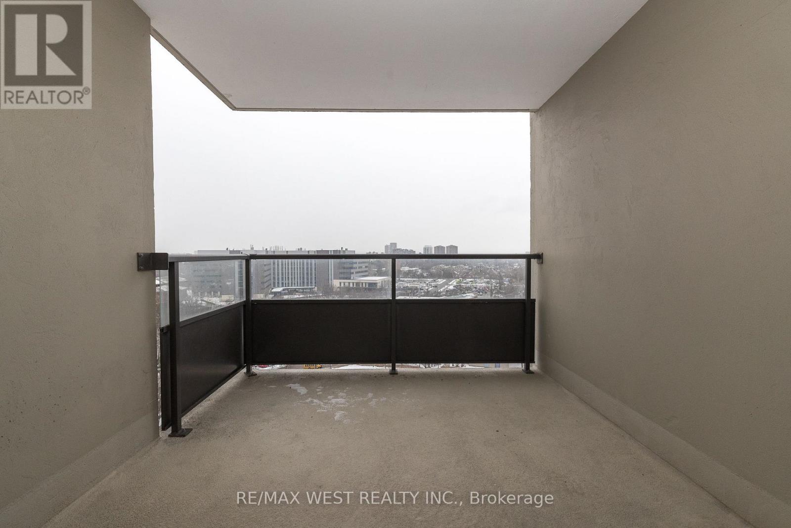 1606 - 75 Emmett Avenue, Toronto, Ontario M6M 5A7 - Photo 33 - W12636784