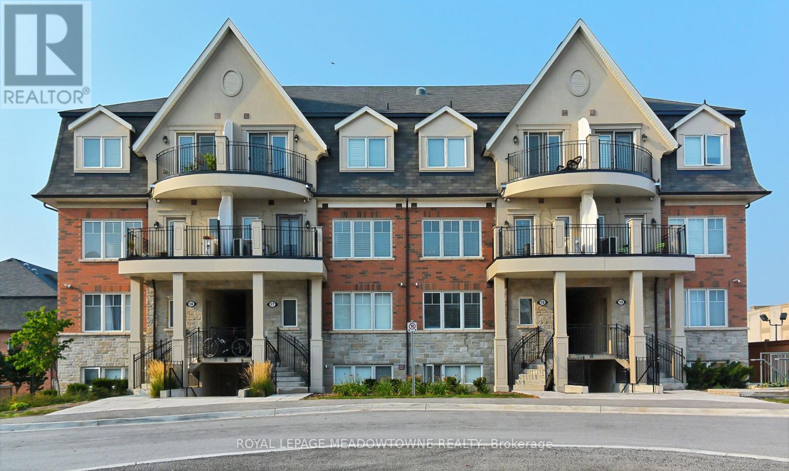 1704 - 2420 BARONWOOD DRIVE, Oakville, Ontario