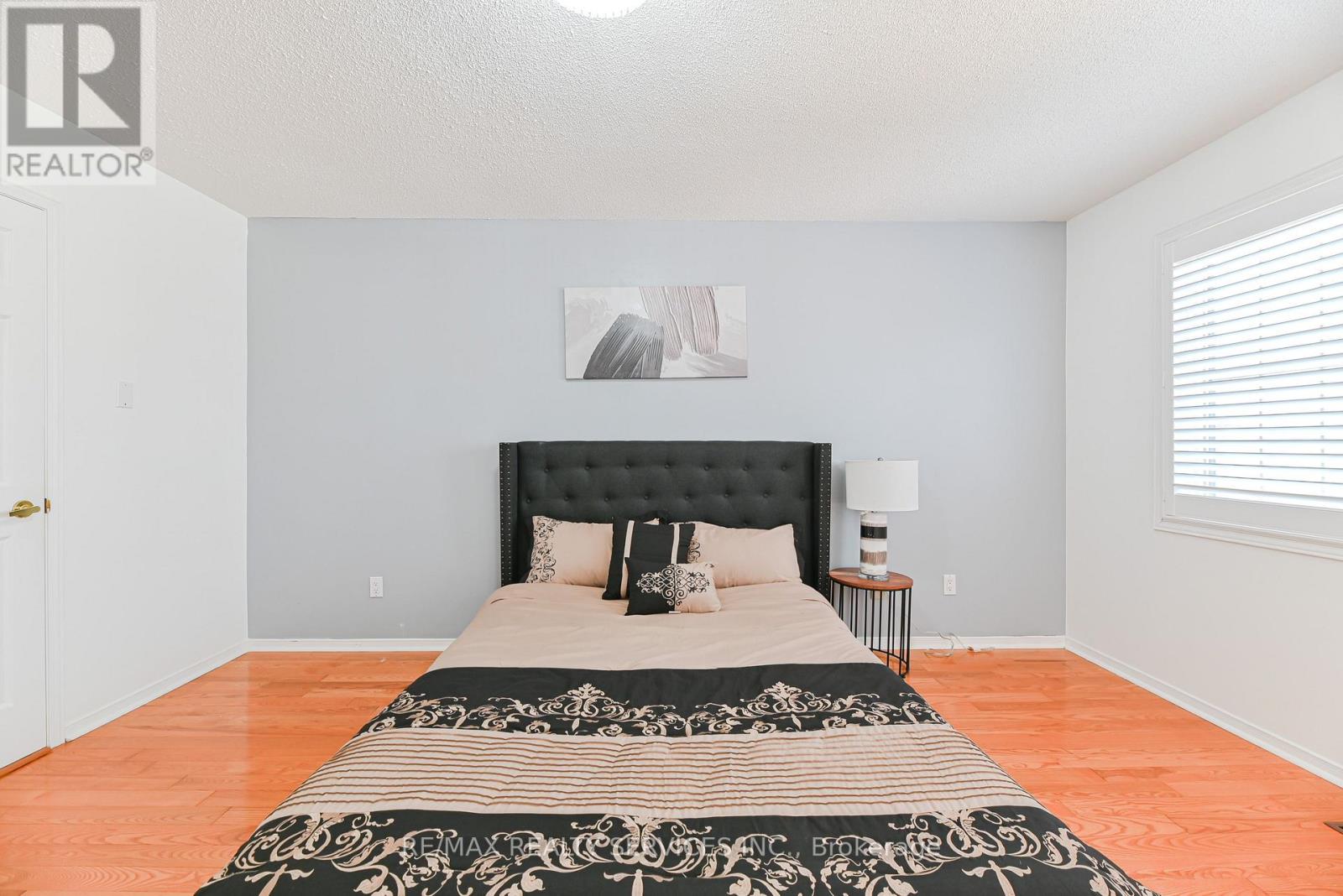 29 Leneck Avenue, Brampton, Ontario  L6X 2A9 - Photo 23 - W12636846