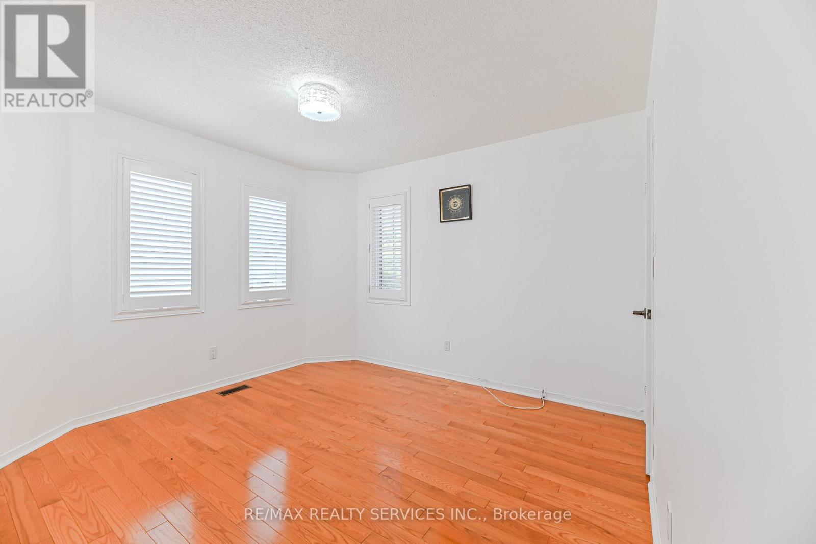 29 Leneck Avenue, Brampton, Ontario  L6X 2A9 - Photo 25 - W12636846