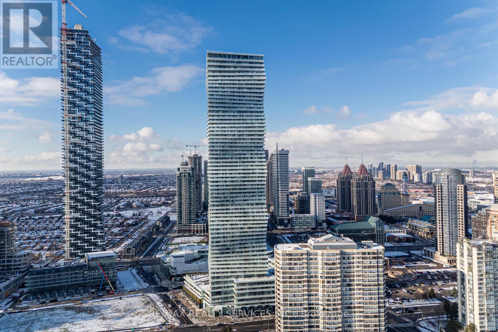 415 WEBB DRIVE, Mississauga, Ontario