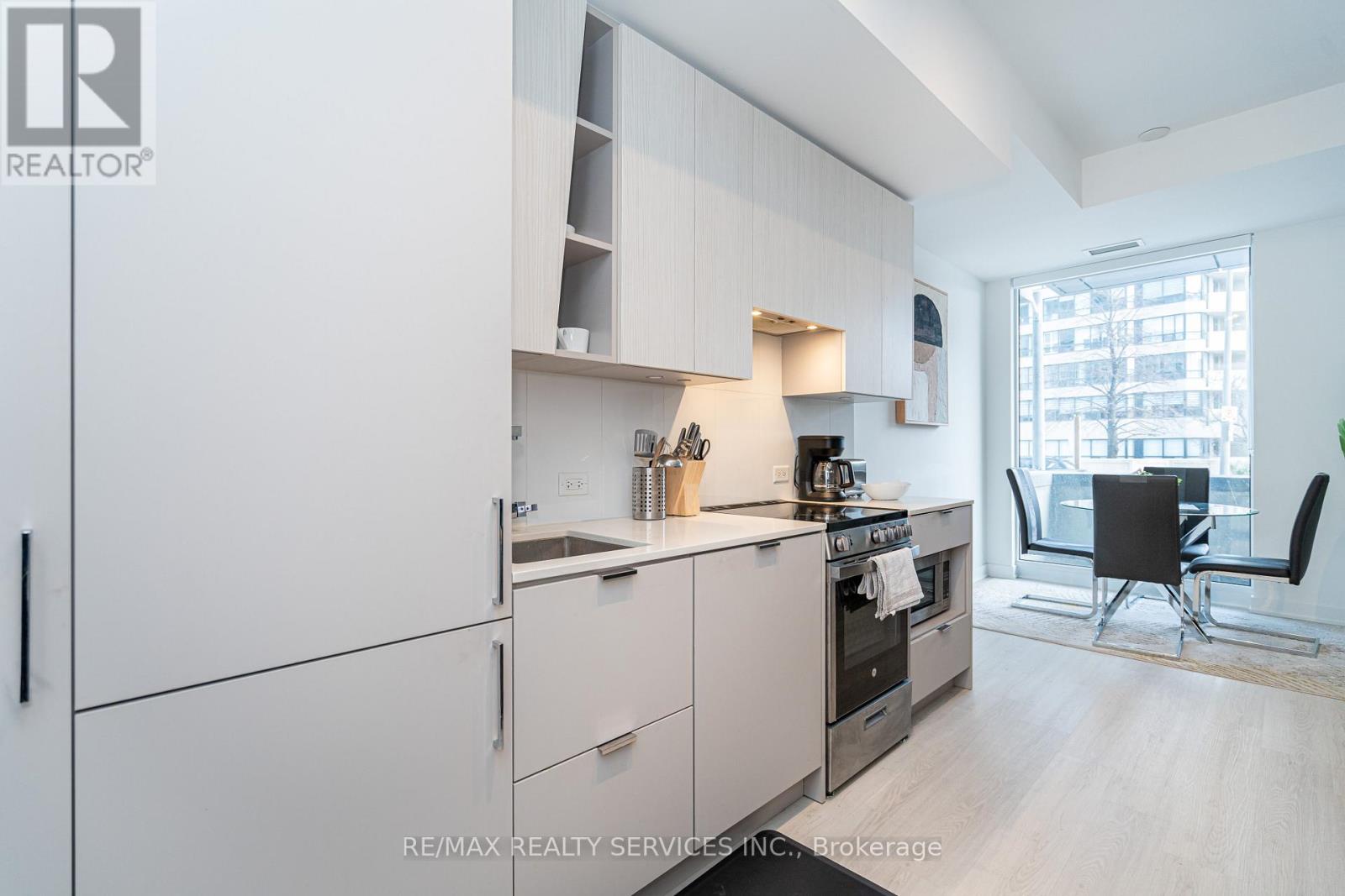 415 Webb Drive, Mississauga, Ontario  L5B 0M4 - Photo 20 - W12636848