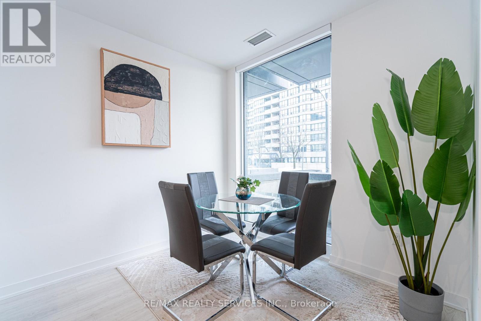 415 Webb Drive, Mississauga, Ontario  L5B 0M4 - Photo 24 - W12636848