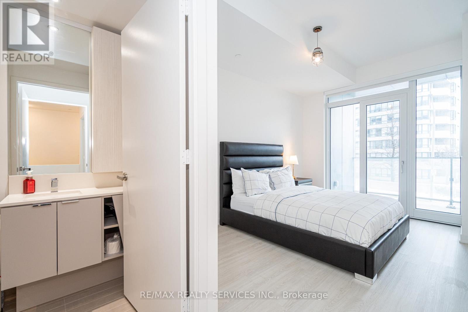 415 Webb Drive, Mississauga, Ontario  L5B 0M4 - Photo 29 - W12636848